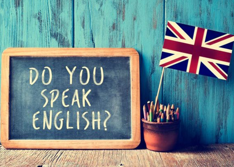 Decide whether or not to join an English course!